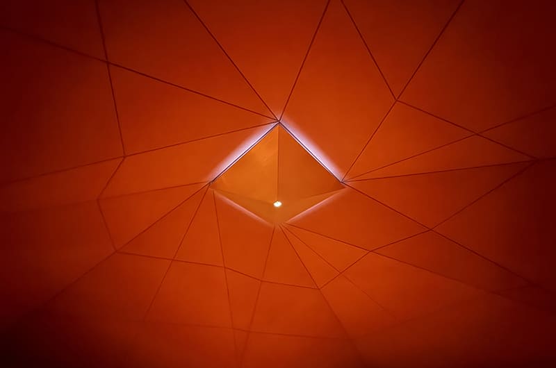 サウナ室の天井