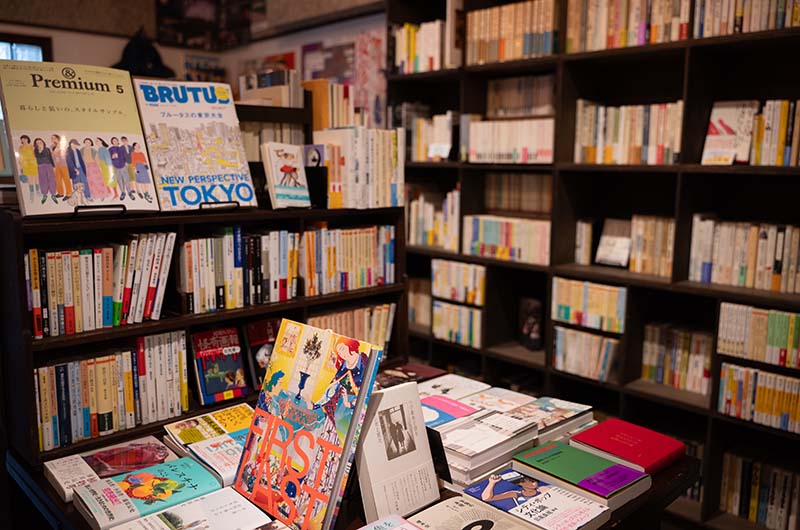 まわりみち文庫　店内