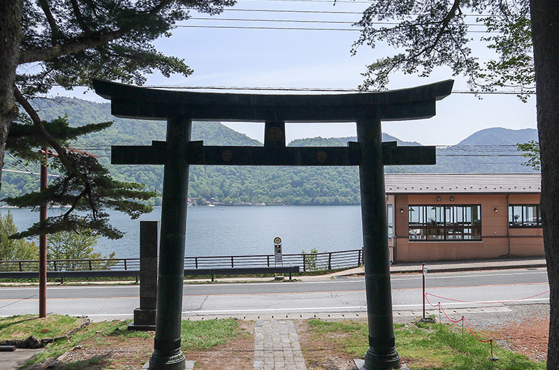 日光二荒山神社中宮祠の鳥居