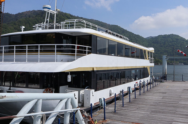 中禅寺湖クルージング　「船の駅中禅寺」桟橋