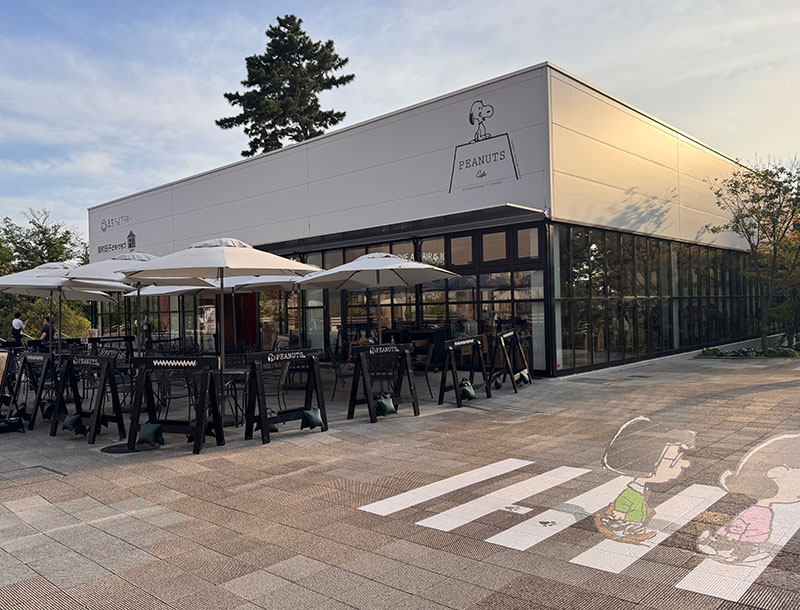 PEANUTS Cafe外観