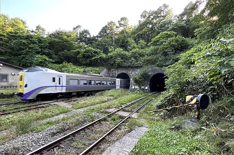 小幌駅　通過列車