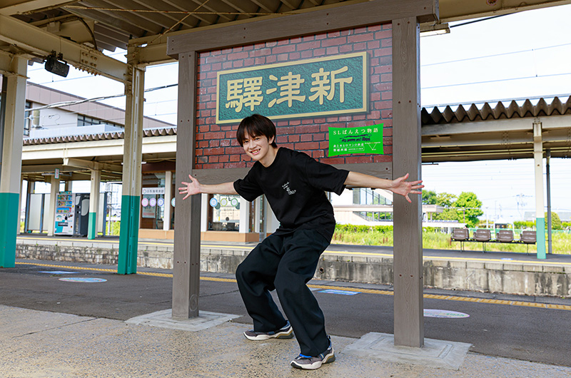 伊藤壮吾さん　新津駅ホーム