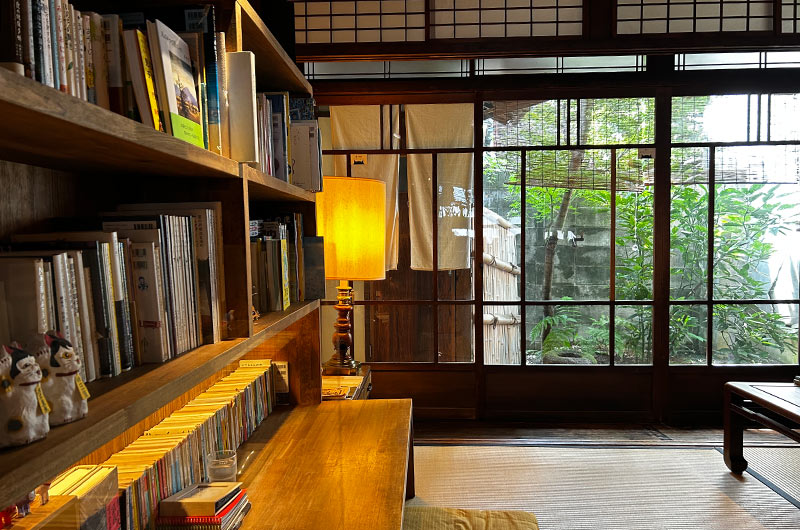 古書と茶房「ことばのはおと」