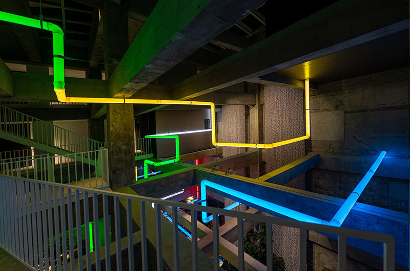 作品名《ライティング・パイプ》