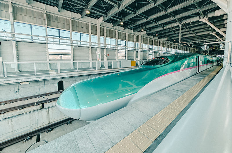 東北・北海道新幹線「はやぶさ」