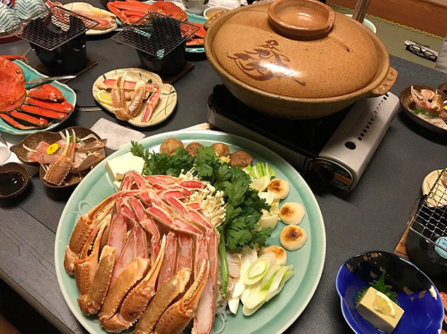 福井県の越前ガニ・石川県の加能ガニ・富山県の高志の紅ガニ