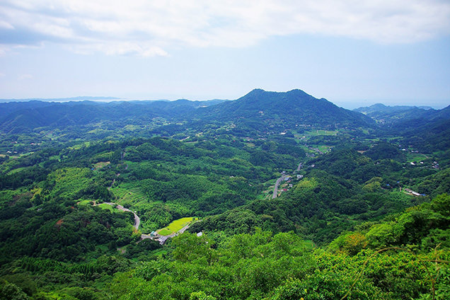 伊予ヶ岳の山頂からの景色