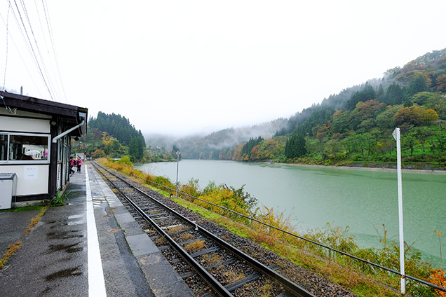 只見線　会津川口駅
