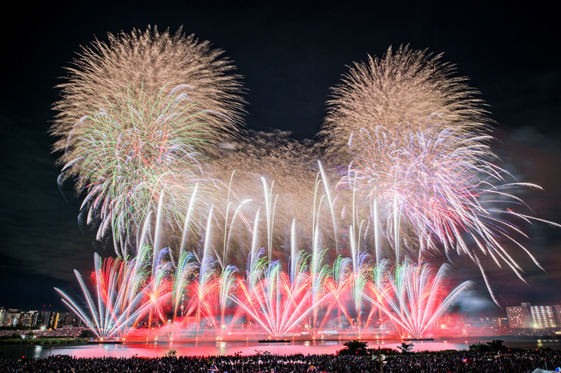 足立の花火　写真提供：@mikatophoto様