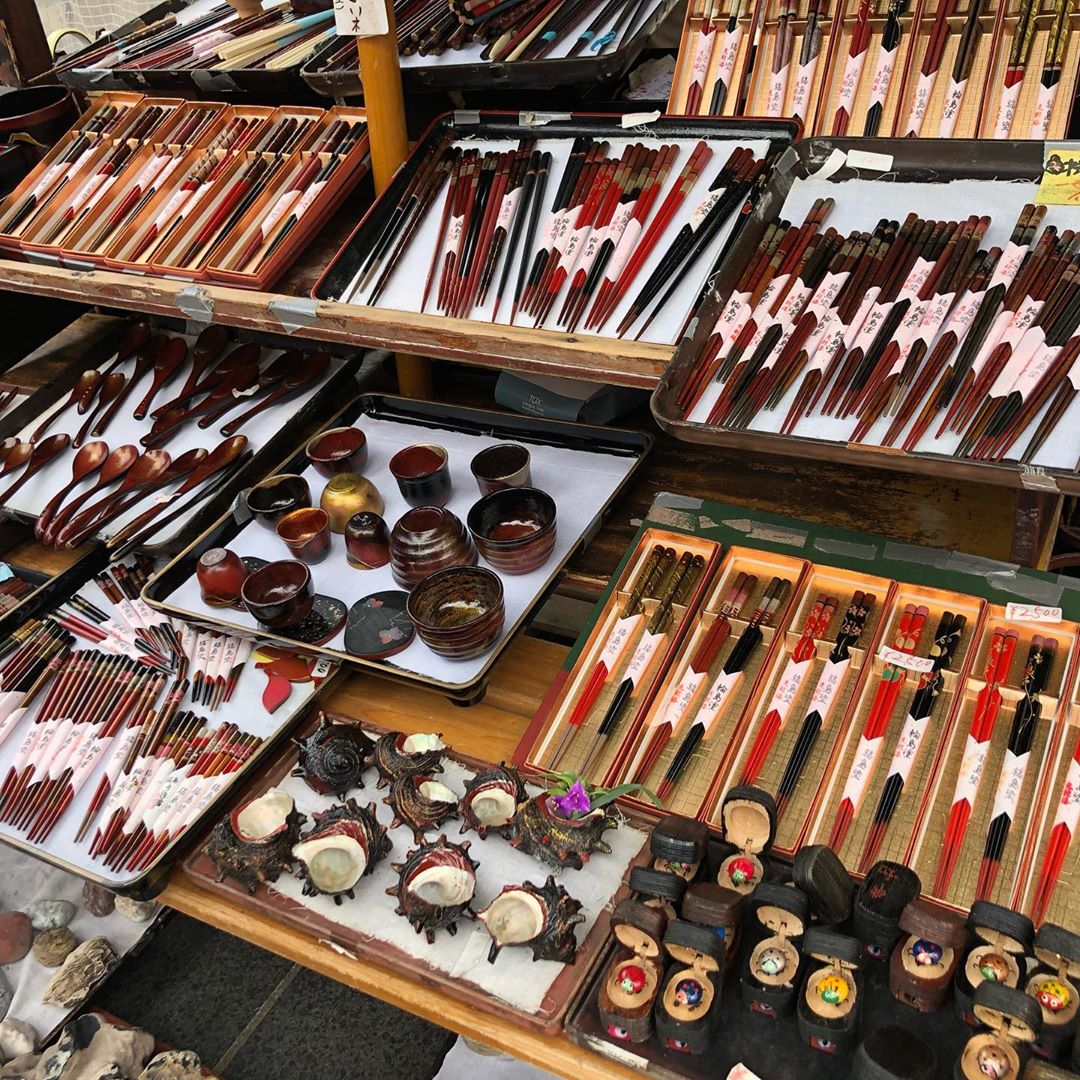 輪島朝一　輪島塗りの漆器