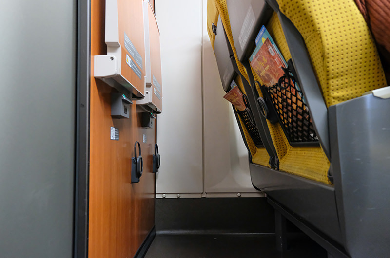 最後部座席後ろのスペース