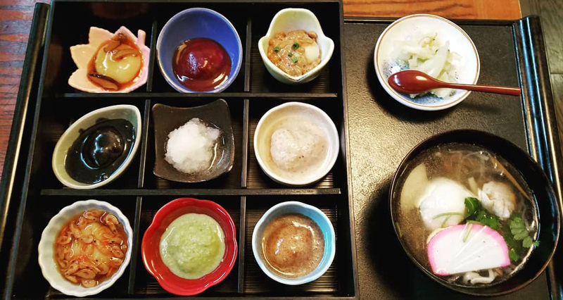 三彩館（さんさいかん）ふじせいのひと口もち膳 雑煮付