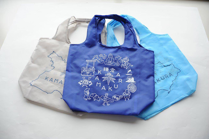 カラーは白・紺・水色の3種類