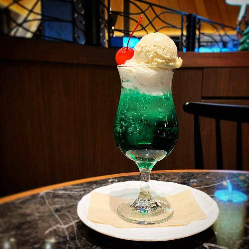 パーラー大箸「THE・クリームソーダ」