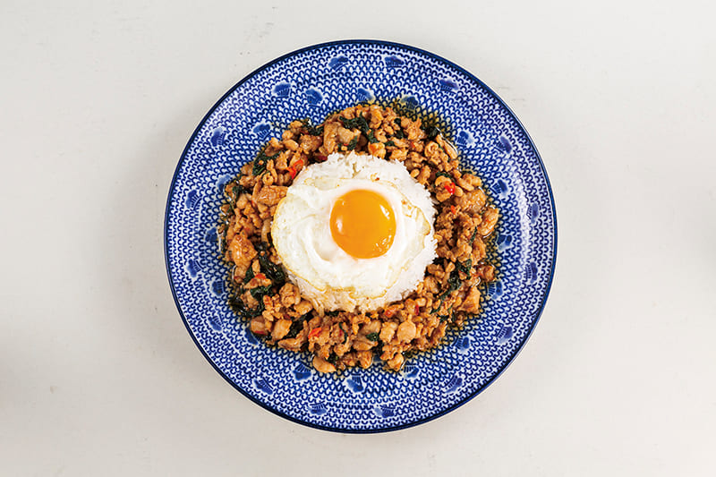 mango tree kitchen GAPAOガパオ　ガイ（写真提供：株式会社ミールワークス）