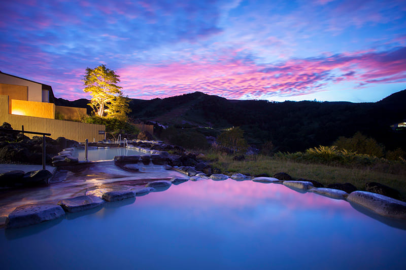 万座プリンスホテルの露天風呂（写真提供：万座プリンスホテル）