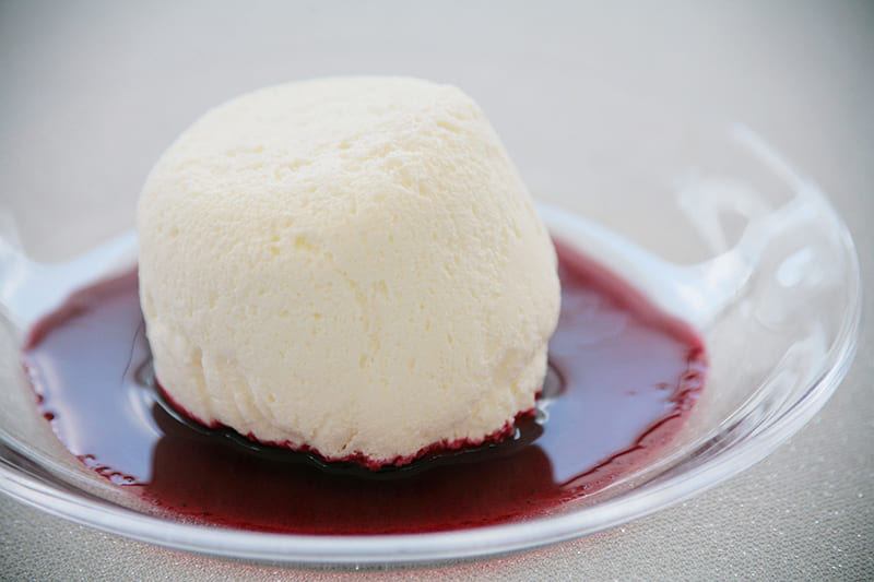 プラチノのチーズケーキ「アンジュ」（写真提供： 有限会社プラチノ）。