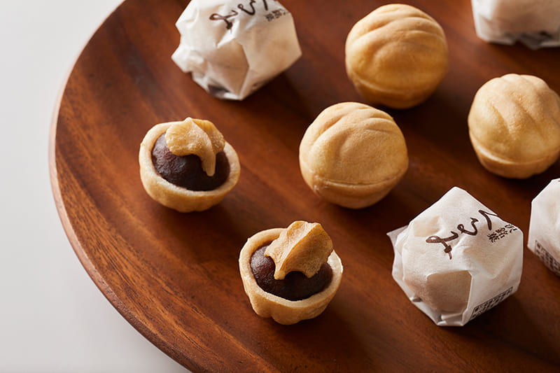 清香室町の「銘菓くるみ」（写真提供：清香室町）。