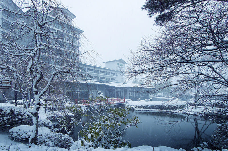 仙台秋保温泉 篝火の湯 緑水亭の外観（写真提供：仙台秋保温泉 篝火の湯 緑水亭）。