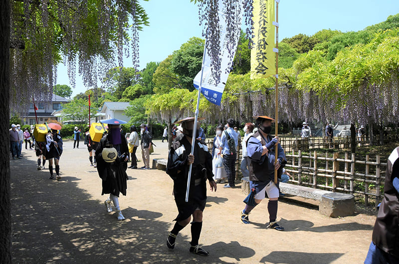 江戸時代行列（写真提供：加須市物産観光協会騎西支部）。