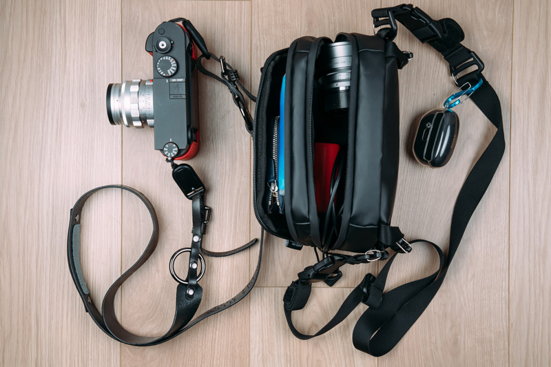 hirotographerさんが撮影ガチ旅に使用しているサブバッグ（写真提供：hirotographerさん）。