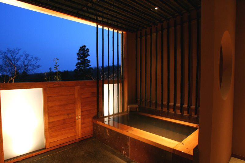 ウェルネスの森 那須の無料貸切風呂（写真提供：株式会社共立メンテナンス）