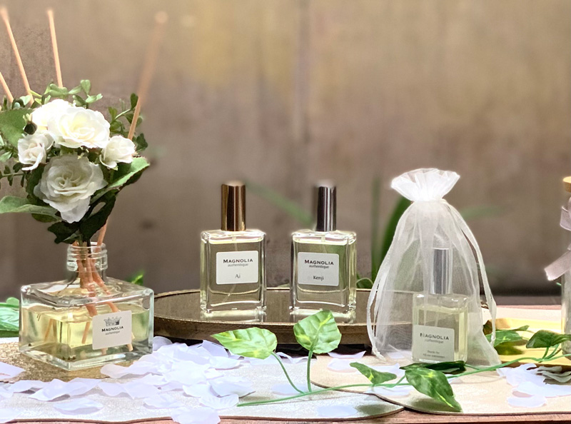 完成した香水のイメージ（写真提供：株式会社K-BRIC & Associates）。