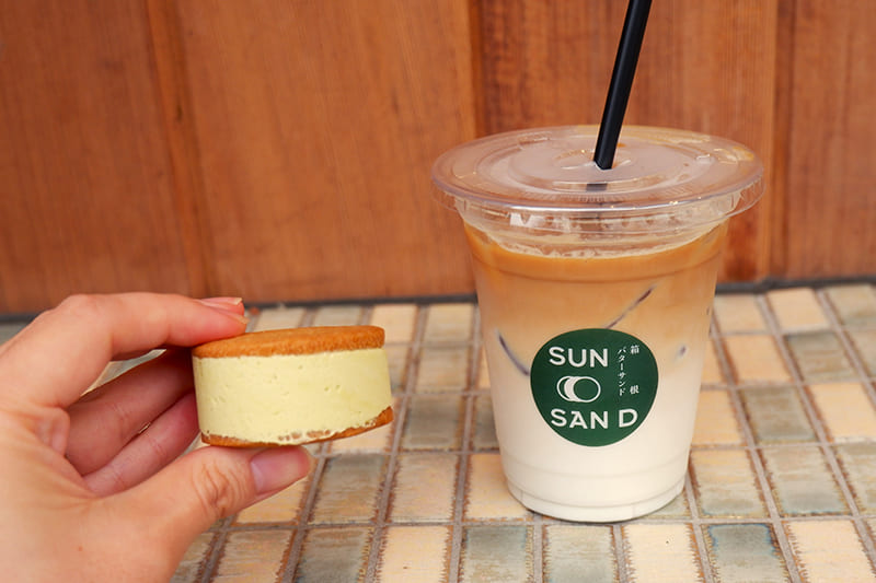 SUN SAN Dのバターサンドとアイスカフェラテ