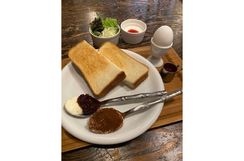 Café青山文庫　-本と珈琲とインクの匂い-の「グッドモーニングA」（写真提供：Café青山文庫　-本と珈琲とインクの匂い-）。